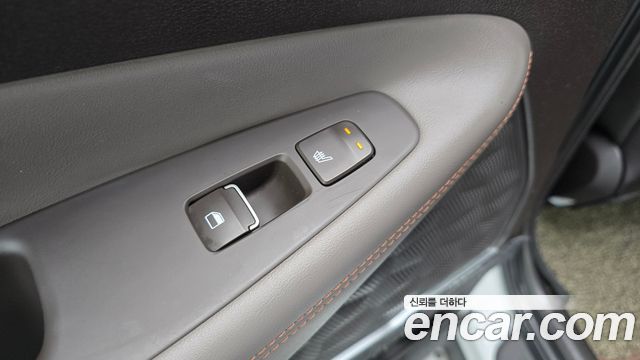 Hyundai Santafe 2019 — photo 28