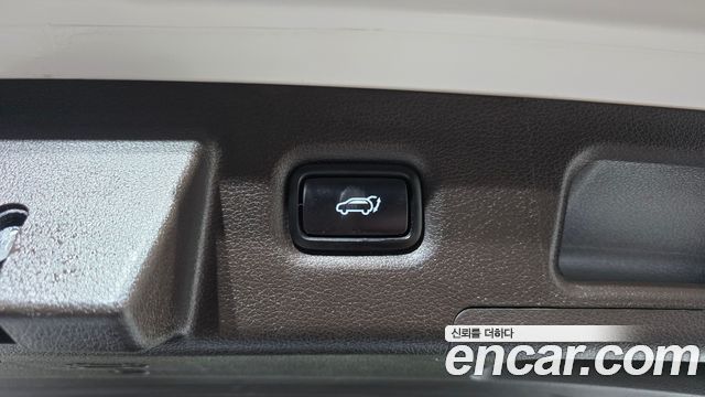 Hyundai Santafe 2019 — photo 32