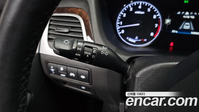 Hyundai Genesis 2016 — photo 21