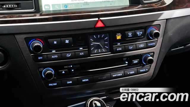 Hyundai Genesis 2016 — photo 26