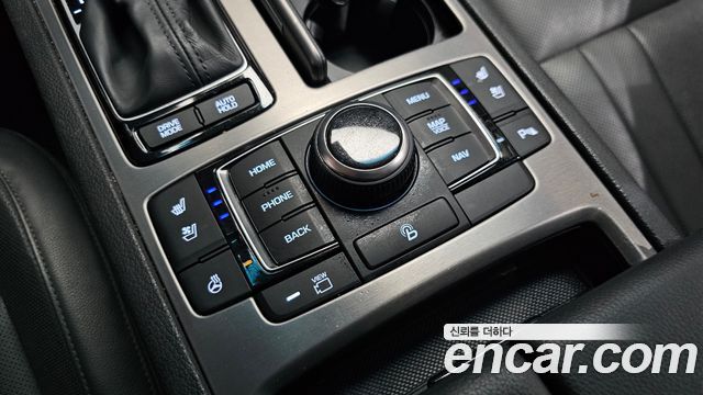 Hyundai Genesis 2016 — photo 27