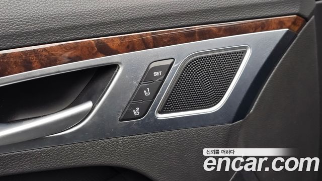 Hyundai Genesis 2016 — photo 29