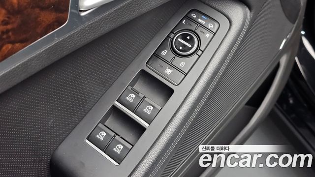 Hyundai Genesis 2016 — photo 30
