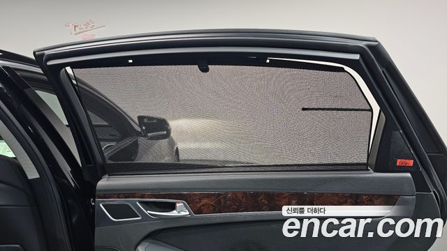 Hyundai Genesis 2016 — photo 31