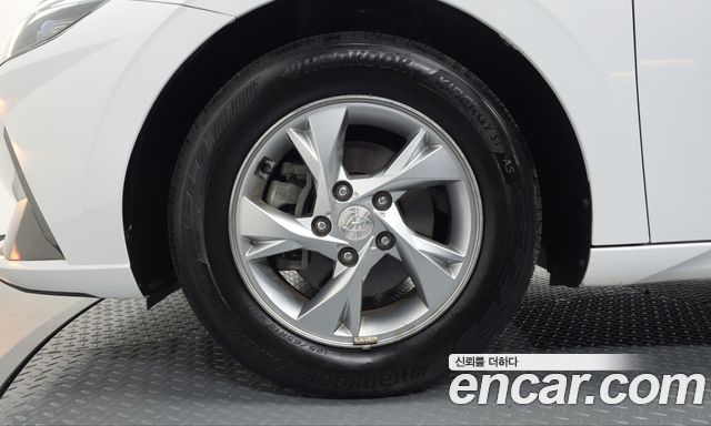 Hyundai AVANTE 2021 — photo 5
