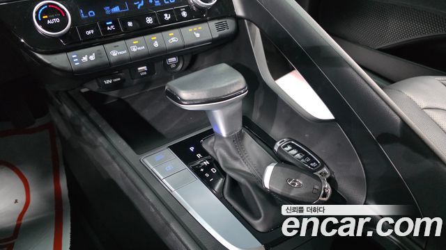 Hyundai AVANTE 2021 — photo 12