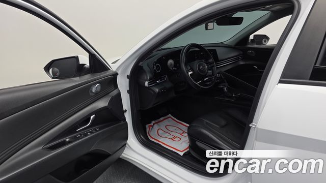 Hyundai AVANTE 2021 — photo 13