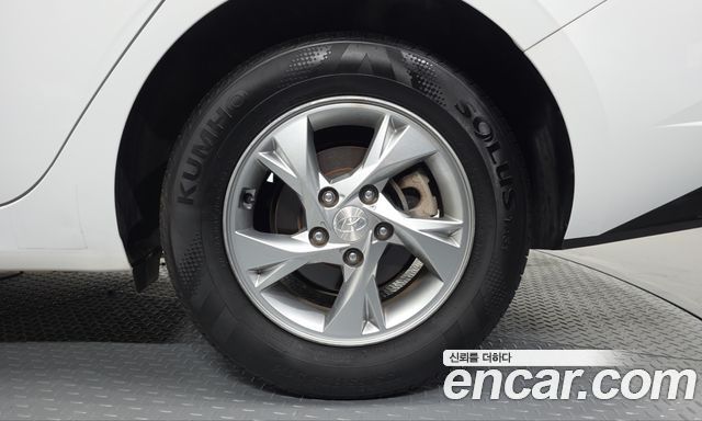 Hyundai AVANTE 2021 — photo 7