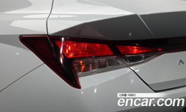 Hyundai AVANTE 2021 — photo 9