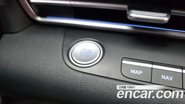 Hyundai AVANTE 2021 — photo 27