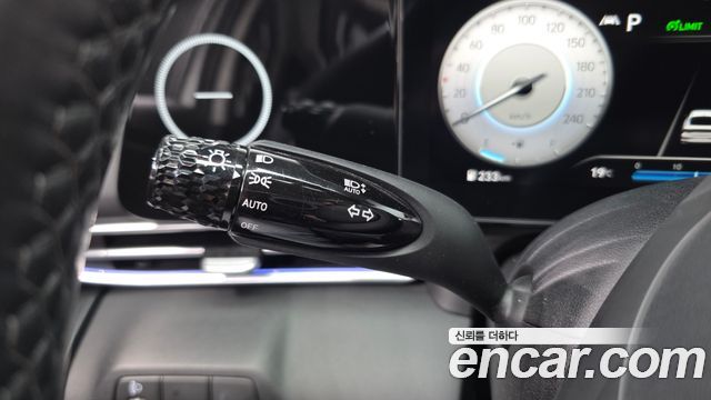 Hyundai AVANTE 2021 — photo 30