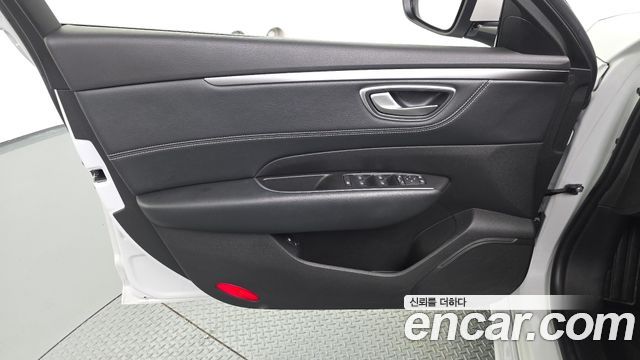 Renault Korea SM6 2023 — photo 14