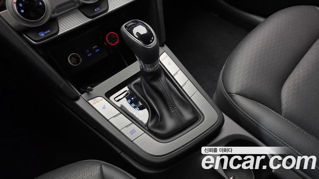 Hyundai AVANTE 2020 — photo 12