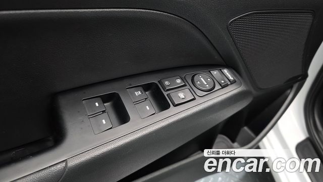 Hyundai AVANTE 2020 — photo 28