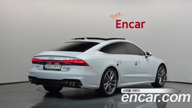 Audi A7 2020 — photo 2