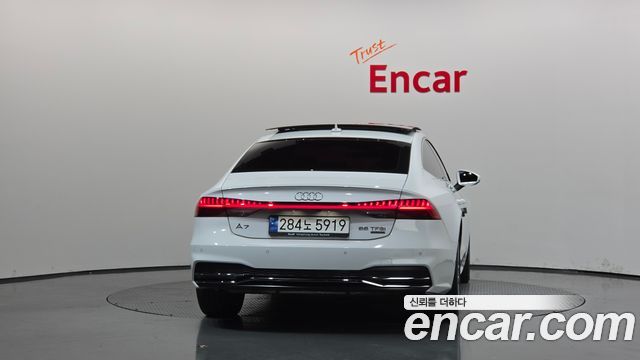 Audi A7 2020 — photo 4