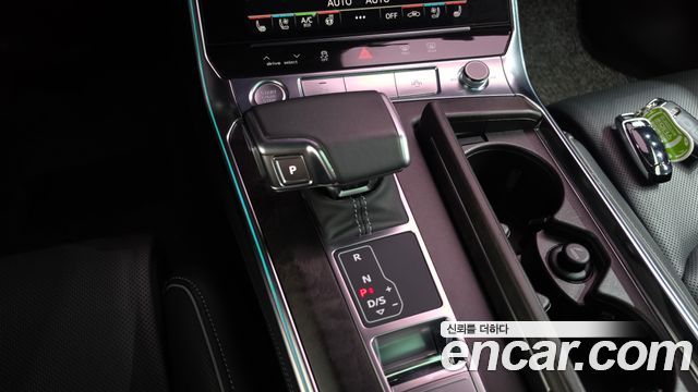 Audi A7 2020 — photo 12