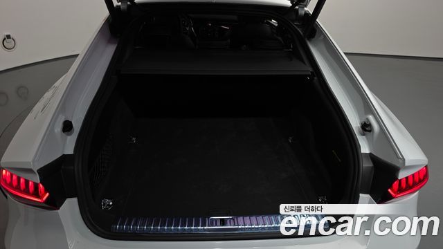 Audi A7 2020 — photo 23