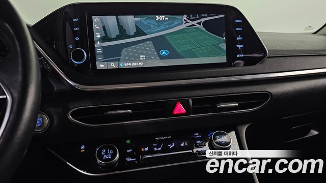 Hyundai Sonata 2020 — photo 16