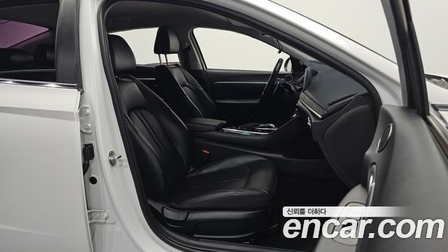 Hyundai Sonata 2021 — photo 13