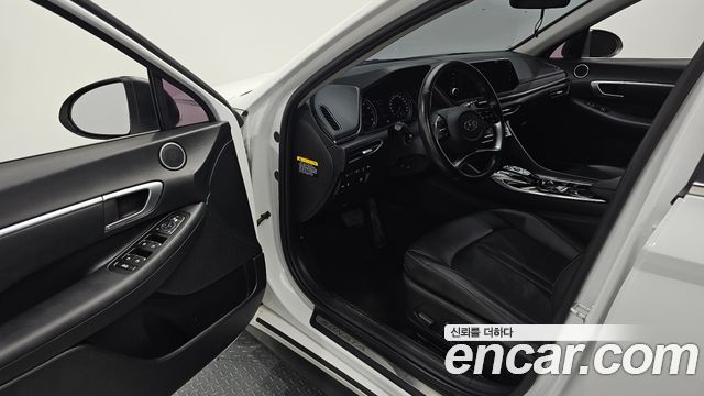Hyundai Sonata 2021 — photo 17