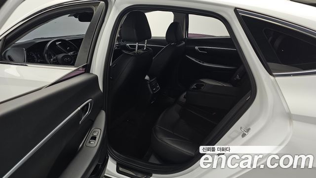 Hyundai Sonata 2021 — photo 18