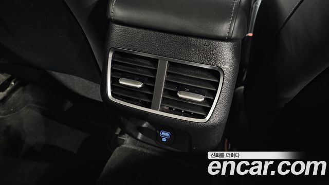 Hyundai Sonata 2021 — photo 31