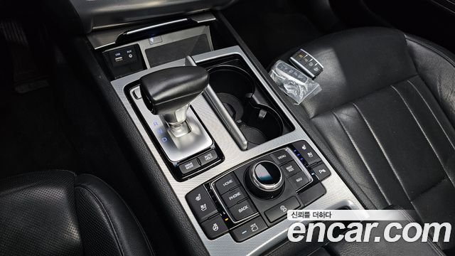 Genesis G80 2017 — photo 12
