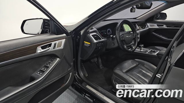 Genesis G80 2017 — photo 17