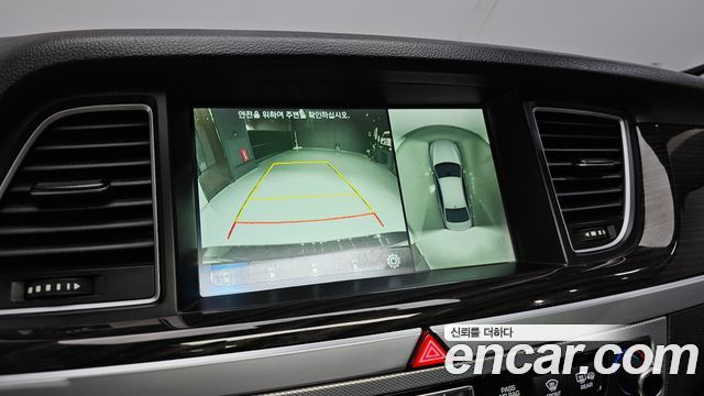 Genesis G80 2017 — photo 21