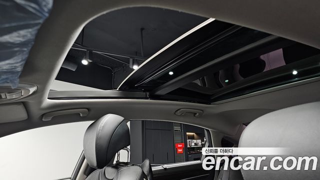 Genesis G80 2017 — photo 26