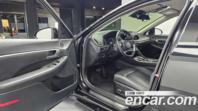Hyundai Sonata 2021 — photo 13