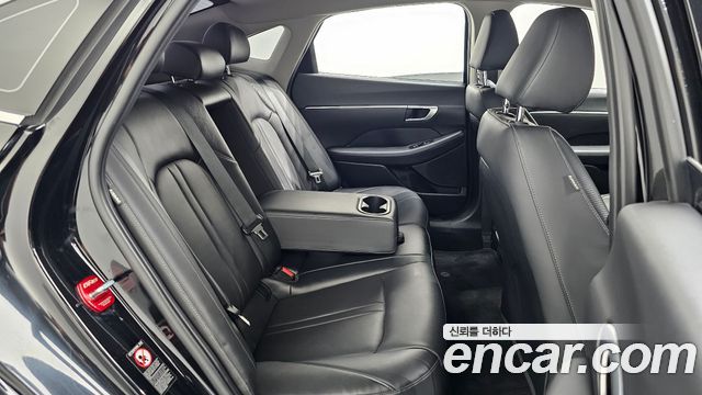Hyundai Sonata 2021 — photo 18