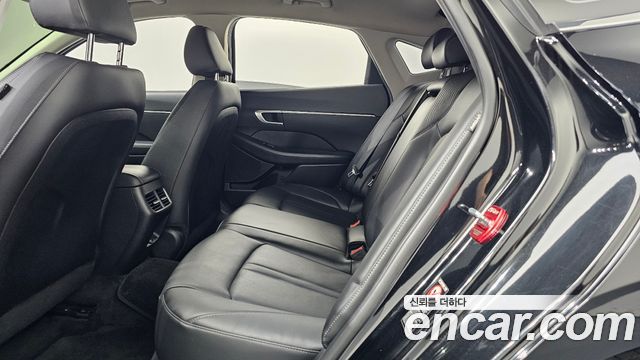 Hyundai Sonata 2021 — photo 16