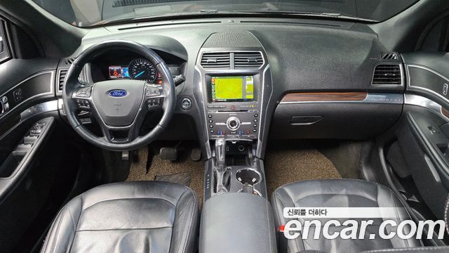 Ford Explorer 2017 — photo 7