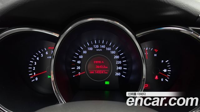 Kia K5 2013 — photo 11