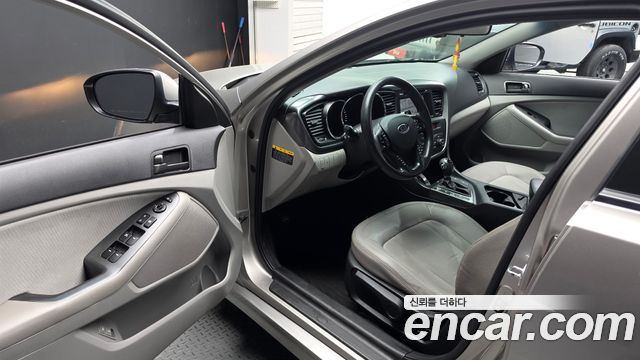 Kia K5 2013 — photo 13