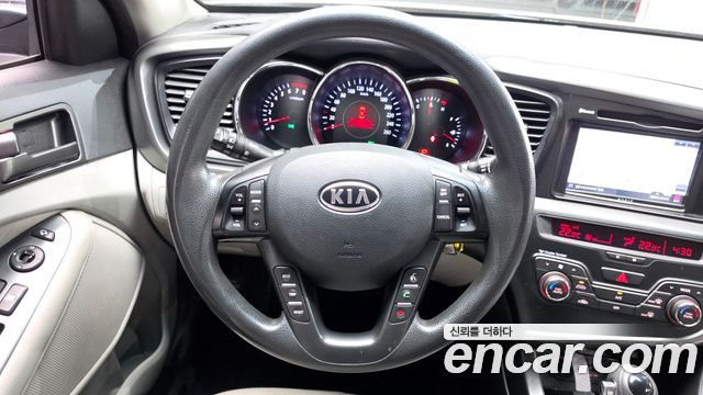 Kia K5 2013 — photo 18