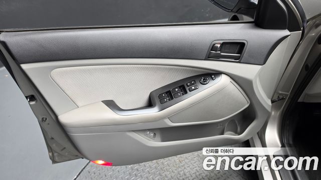 Kia K5 2013 — photo 14