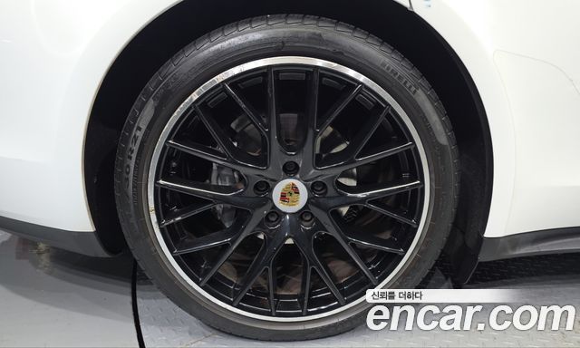 Porsche Panamera 2020 — photo 5
