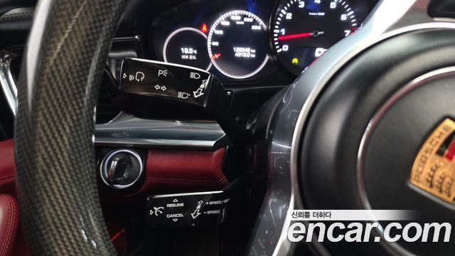 Porsche Panamera 2020 — photo 19