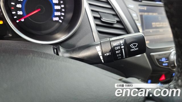 Hyundai AVANTE 2016 — photo 30