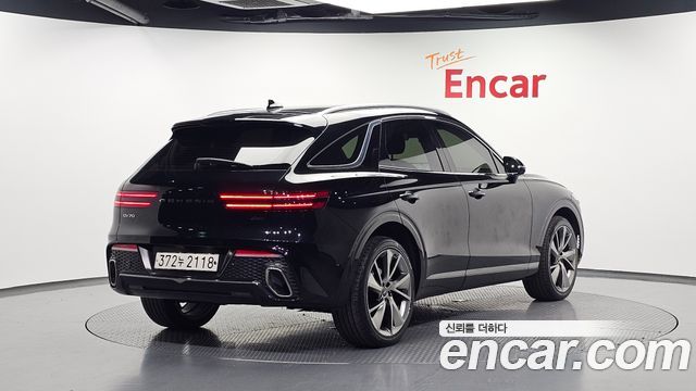 Genesis GV70 2021 — photo 2