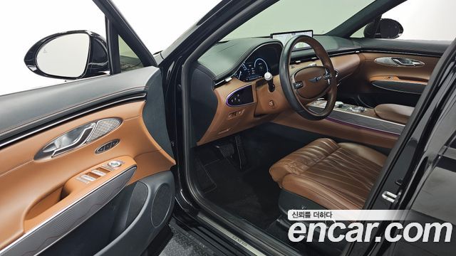Genesis GV70 2021 — photo 17