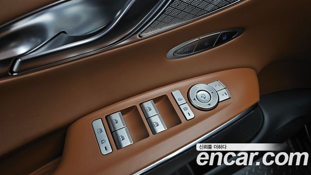 Genesis GV70 2021 — photo 25