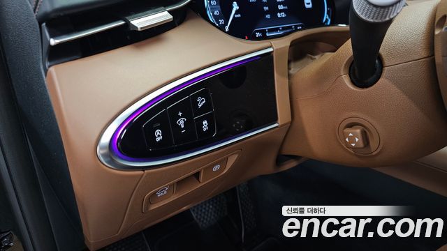Genesis GV70 2021 — photo 26