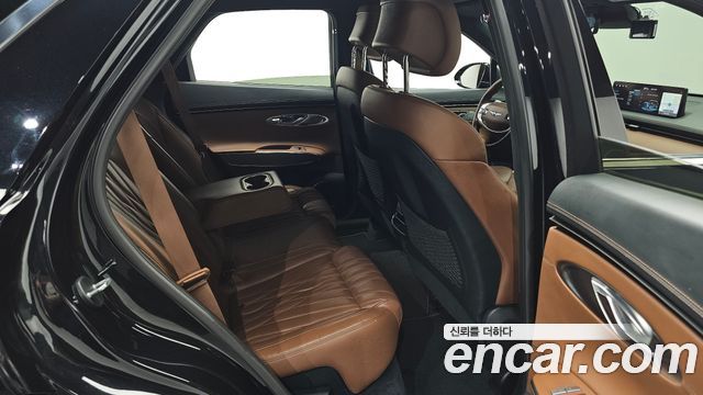 Genesis GV70 2021 — photo 16