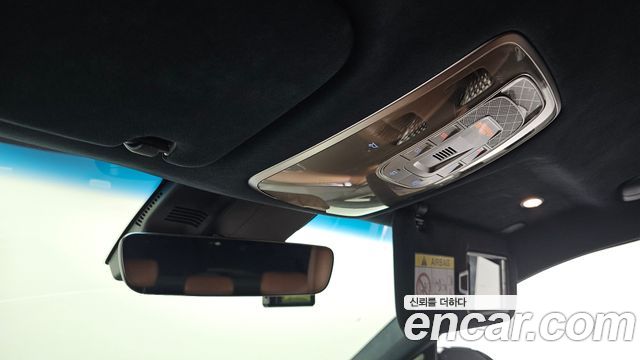 Genesis GV70 2021 — photo 31