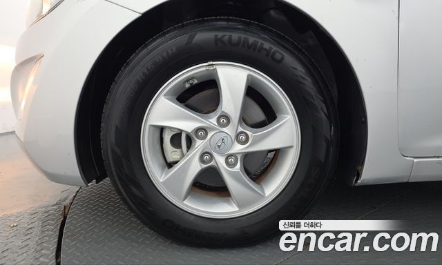 Hyundai AVANTE 2016 — photo 5
