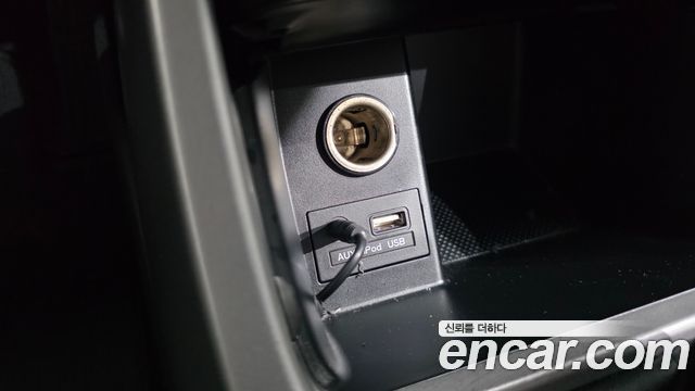 Hyundai AVANTE 2016 — photo 19